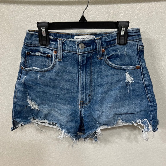 Abercrombie & Fitch denim shorts - Picture 1 of 3